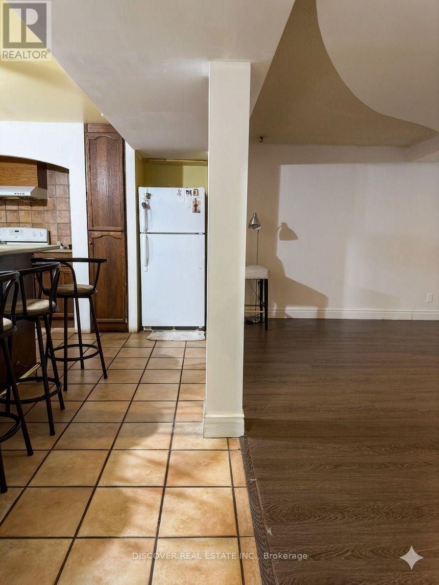 Basement - 5130 Warwickshire Way, Mississauga, Ontario  L5V 1P8 - Photo 21 - W13008402