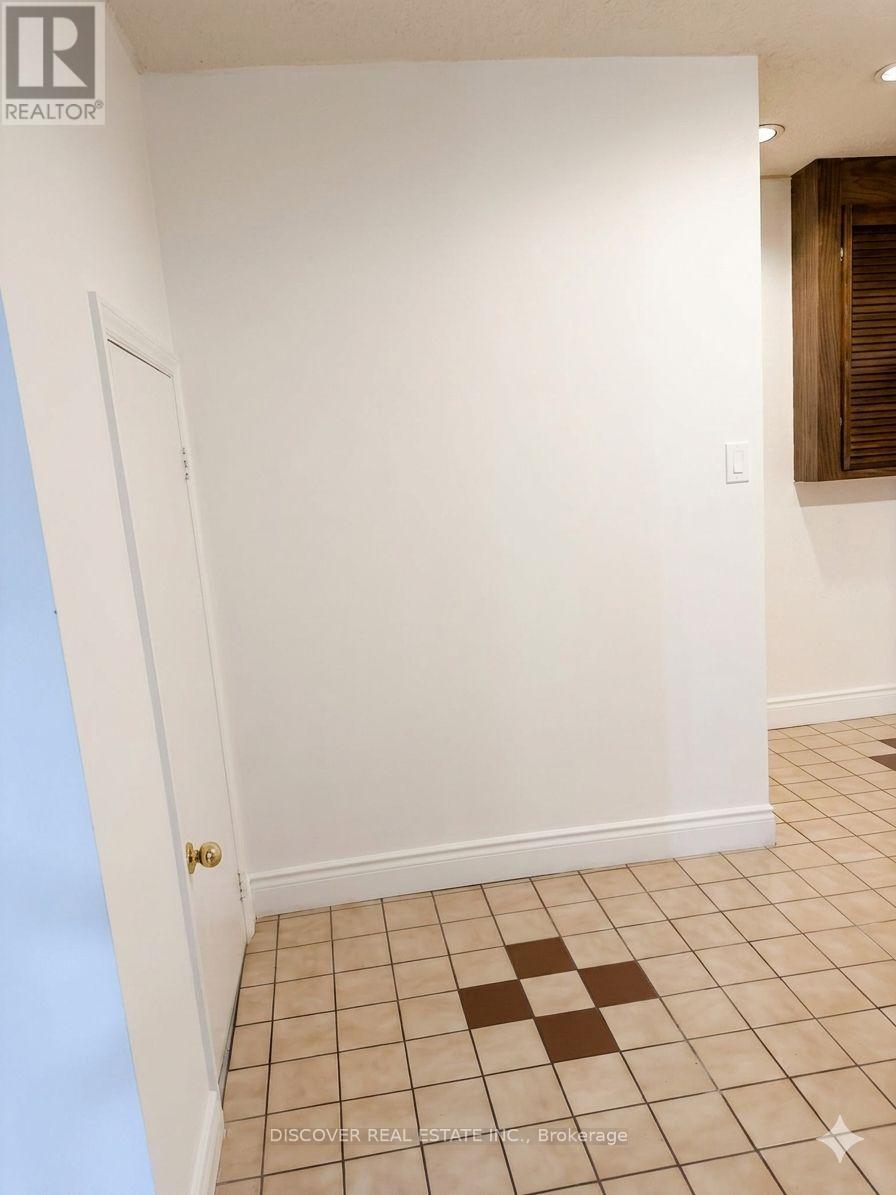 Basement - 5130 Warwickshire Way, Mississauga, Ontario  L5V 1P8 - Photo 13 - W13008402