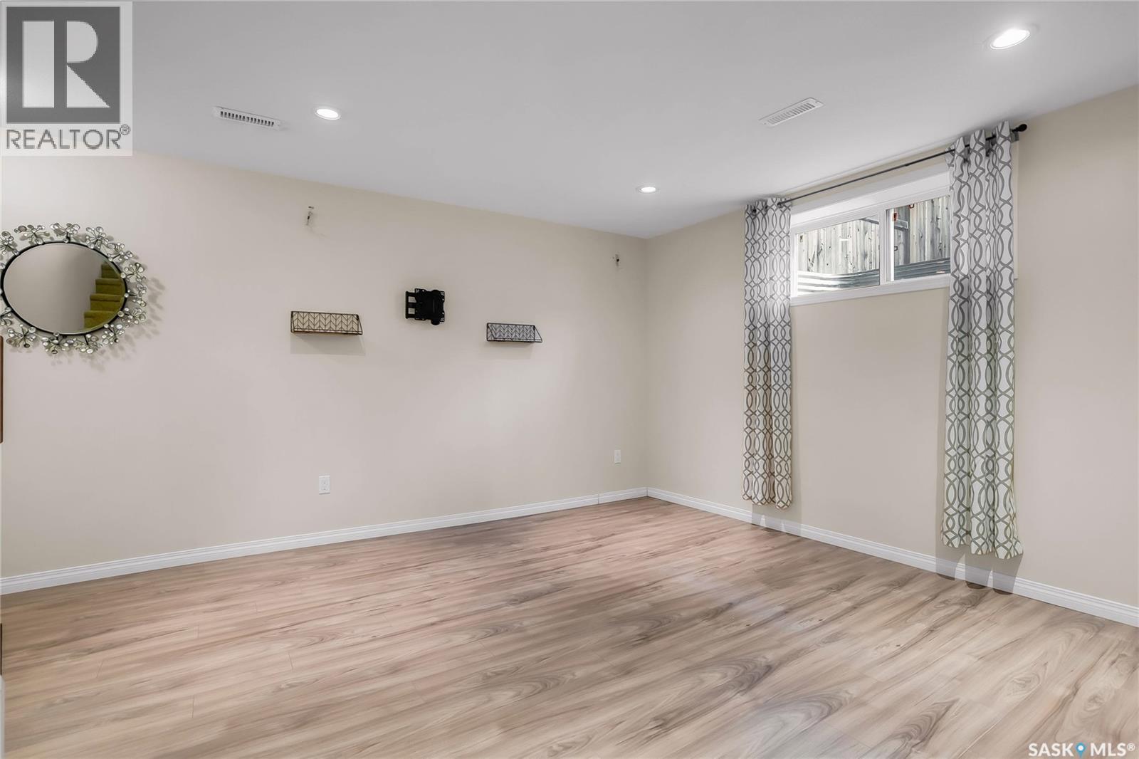 370 Cornish Road, Saskatoon, Saskatchewan  S7T 0L6 - Photo 34 - SK033021