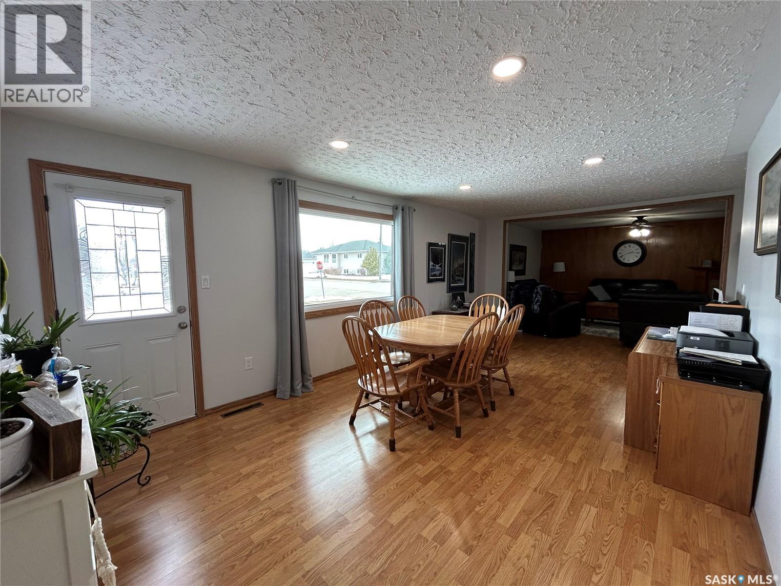 136 6th Street, Humboldt, Saskatchewan  S0K 2A0 - Photo 10 - SK033067