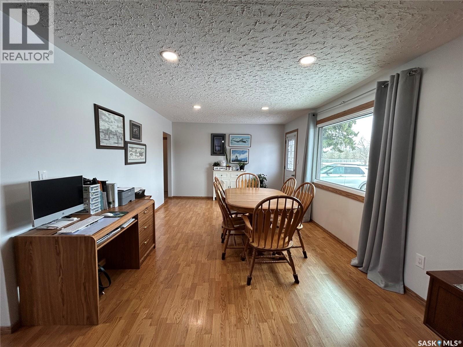 136 6th Street, Humboldt, Saskatchewan  S0K 2A0 - Photo 8 - SK033067