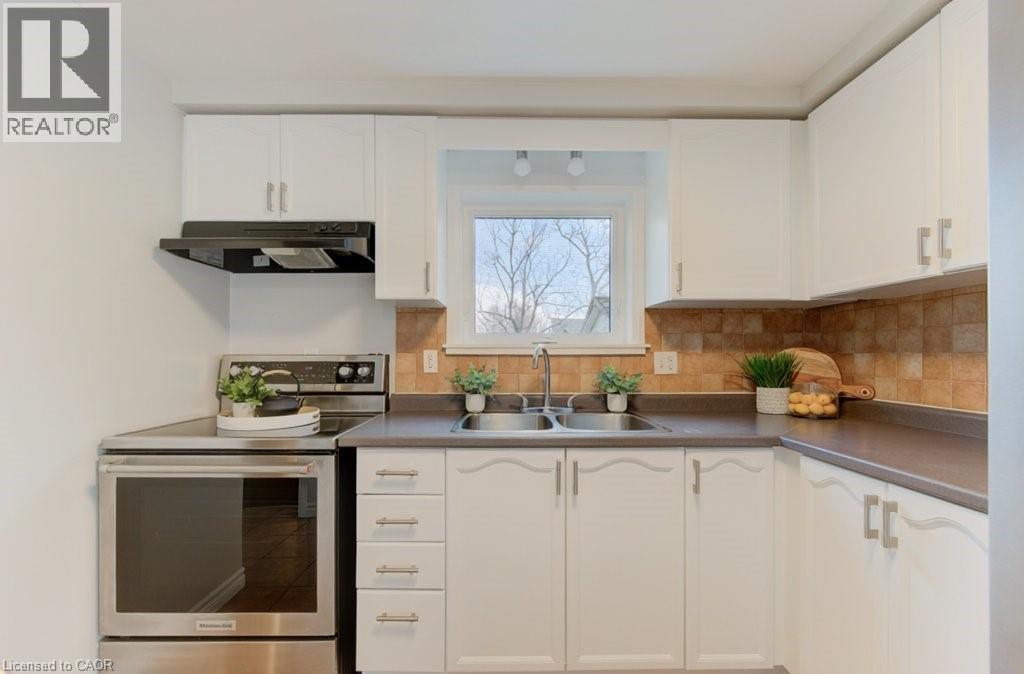 828 Elgin Street N, Cambridge, Ontario  N1R 8C2 - Photo 11 - 40817671