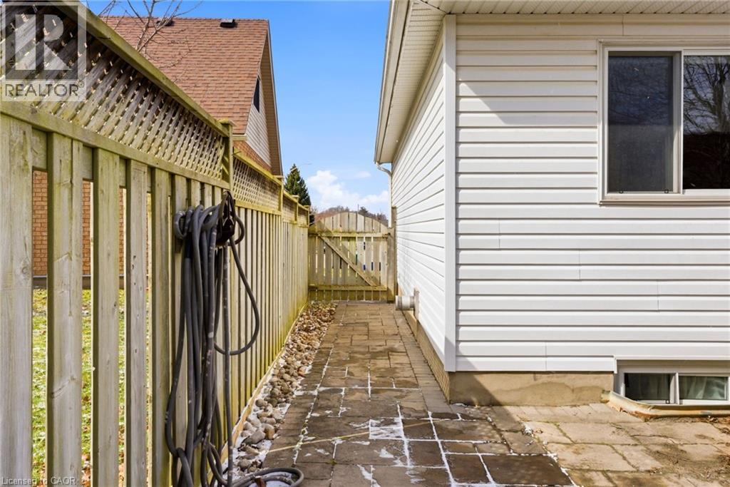 135 Stirling Macgregor Drive, Cambridge, Ontario  N1S 5A1 - Photo 30 - 40818711