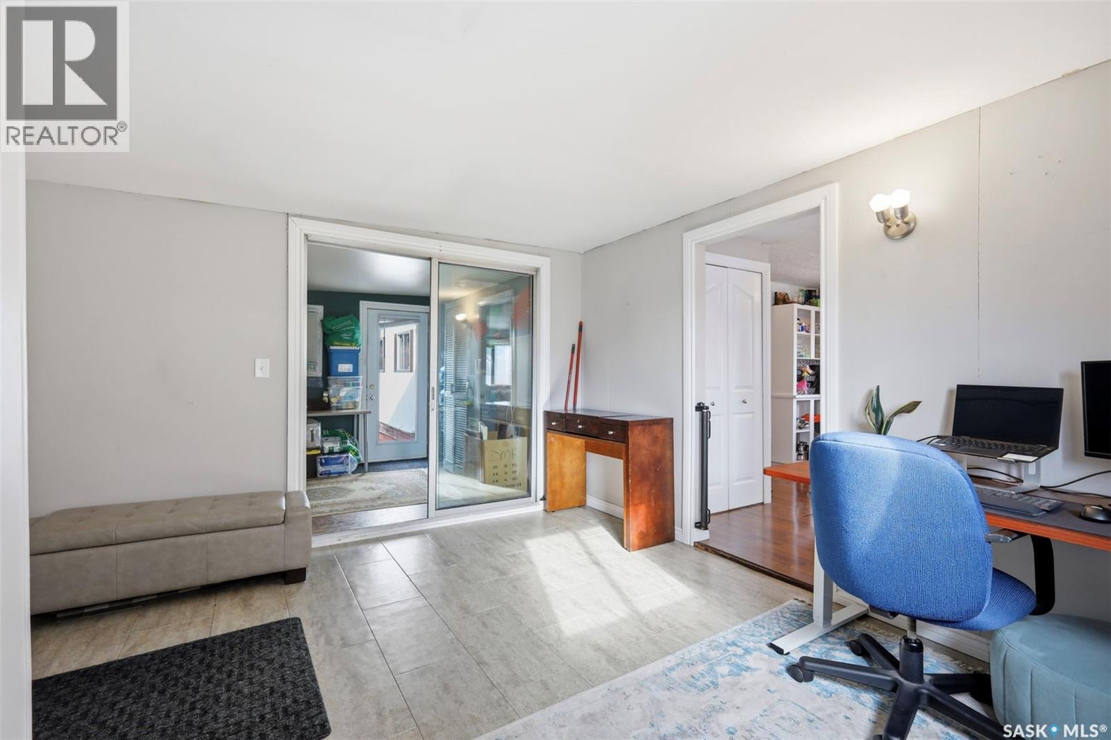 111 Leland Terrace, Saskatoon, Saskatchewan  S7H 5A1 - Photo 4 - SK033129