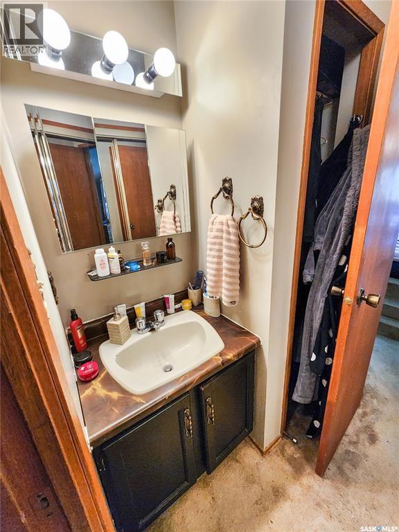 3069 Sherman Drive, Prince Albert, Saskatchewan  S6V 7H5 - Photo 19 - SK033103