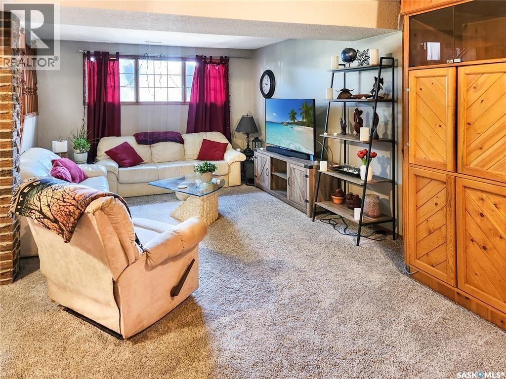 3069 Sherman Drive, Prince Albert, Saskatchewan  S6V 7H5 - Photo 21 - SK033103