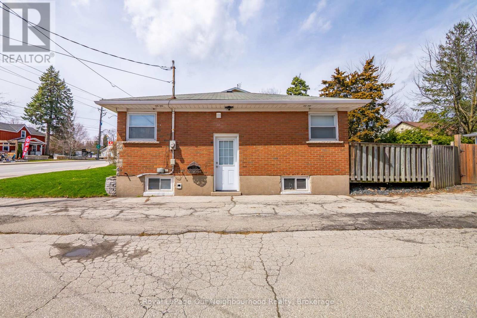 45 Main Street N, Milton, Ontario  L0P 1B0 - Photo 4 - W13008494