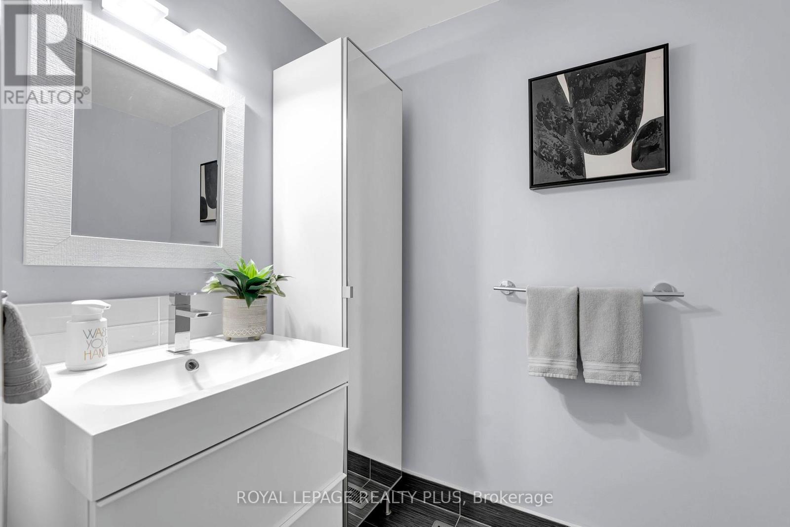 20 - 1755 Rathburn Road E, Mississauga, Ontario  L4E 2M8 - Photo 26 - W13008496