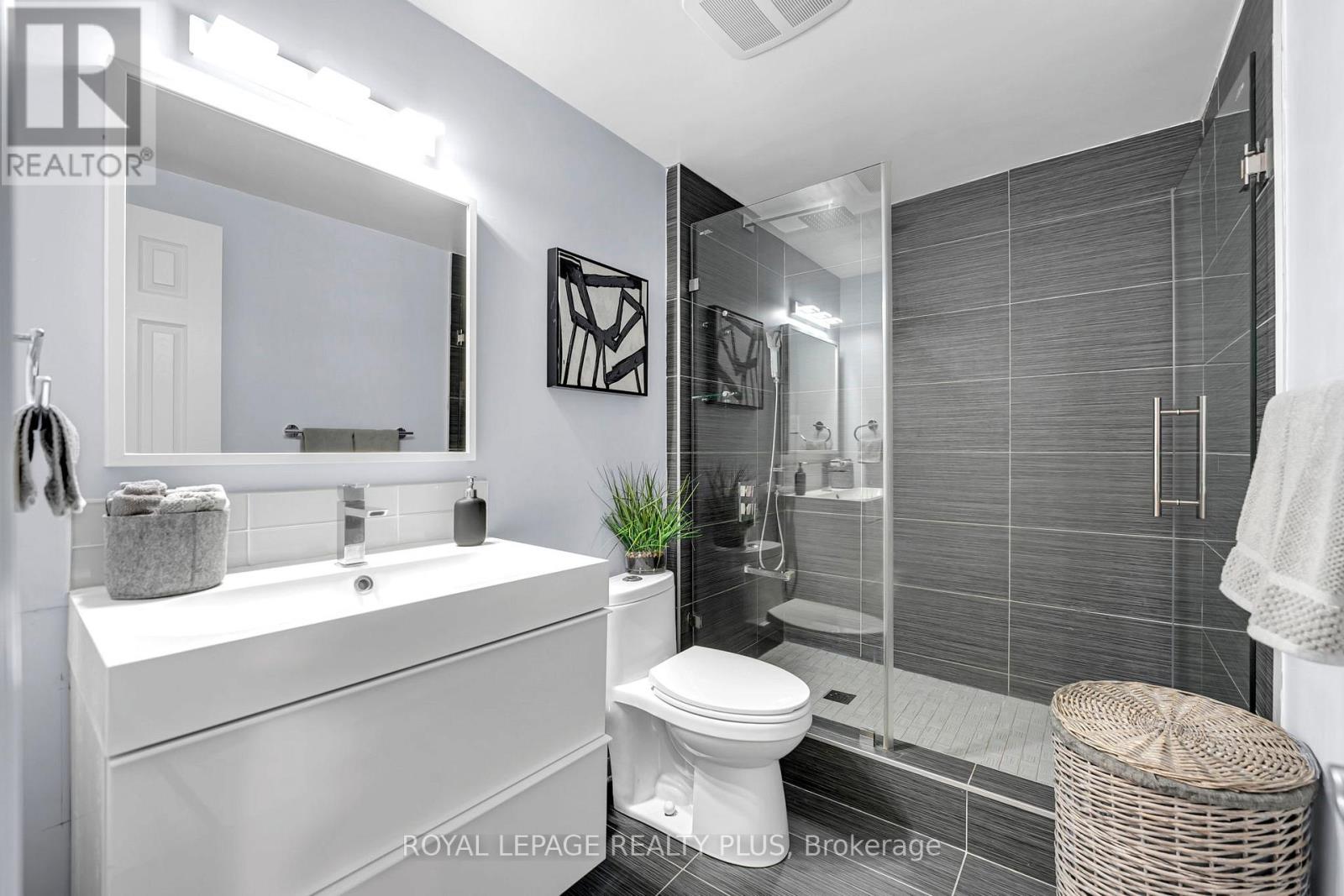 20 - 1755 Rathburn Road E, Mississauga, Ontario  L4E 2M8 - Photo 33 - W13008496