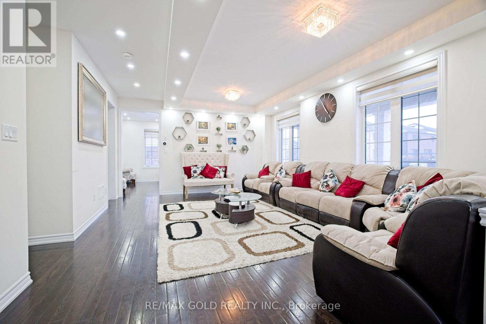 27 Brentwick Drive, Brampton, Ontario  L6X 5G1 - Photo 13 - W13008506