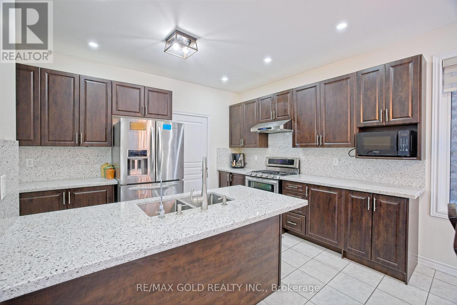 27 Brentwick Drive, Brampton, Ontario  L6X 5G1 - Photo 18 - W13008506