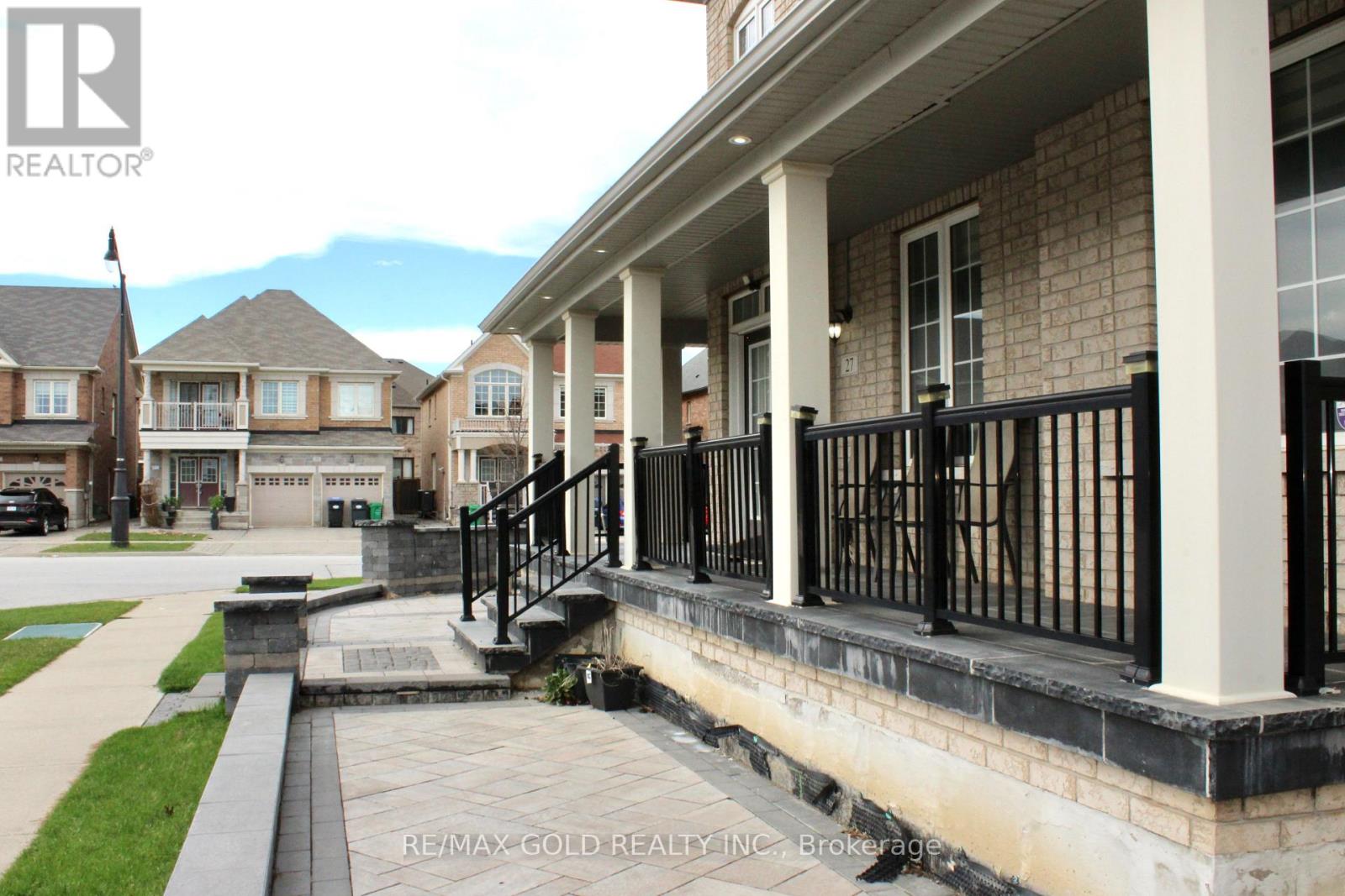 27 Brentwick Drive, Brampton, Ontario  L6X 5G1 - Photo 9 - W13008506