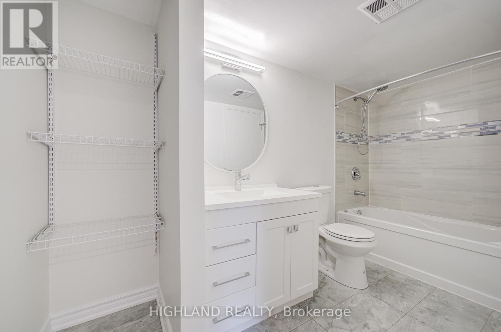 1033 - 95 Trailwood Drive, Mississauga, Ontario  L4Z 3L2 - Photo 9 - W13008522