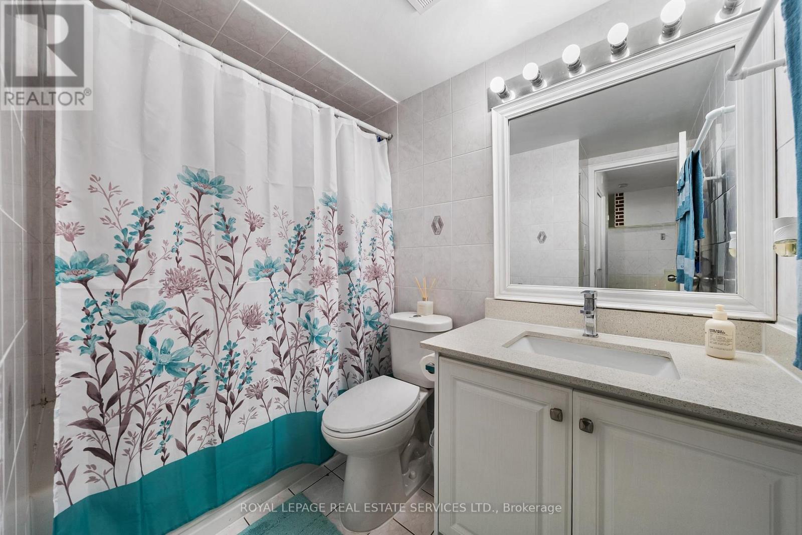 211 - 1 Four Winds Drive, Toronto, Ontario  M3J 2T1 - Photo 14 - W13008536