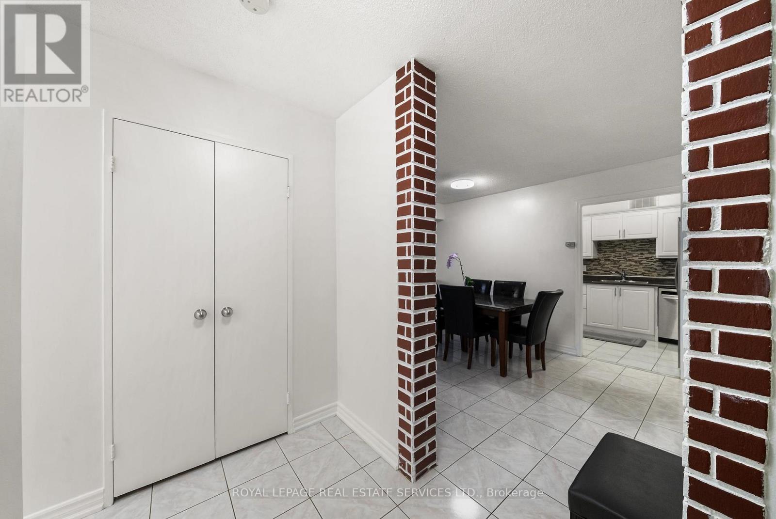 211 - 1 Four Winds Drive, Toronto, Ontario  M3J 2T1 - Photo 18 - W13008536