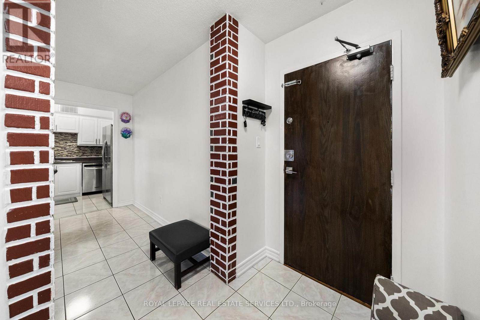 211 - 1 Four Winds Drive, Toronto, Ontario  M3J 2T1 - Photo 19 - W13008536