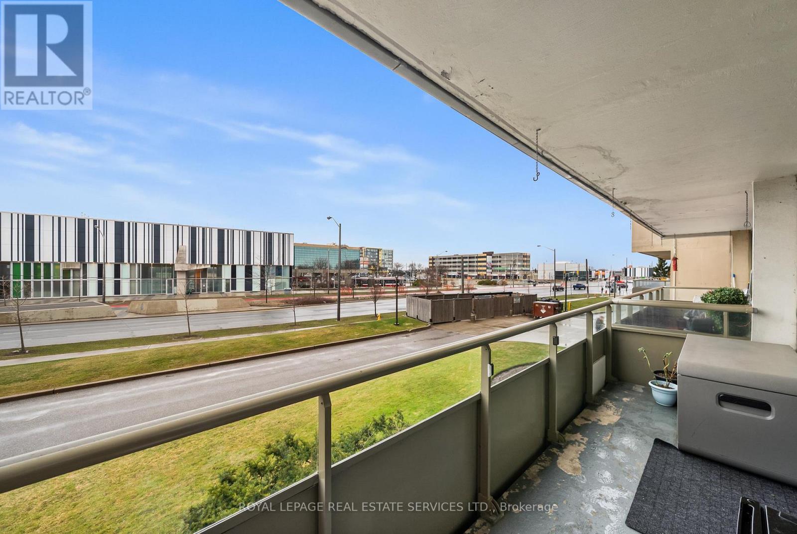 211 - 1 Four Winds Drive, Toronto, Ontario  M3J 2T1 - Photo 21 - W13008536