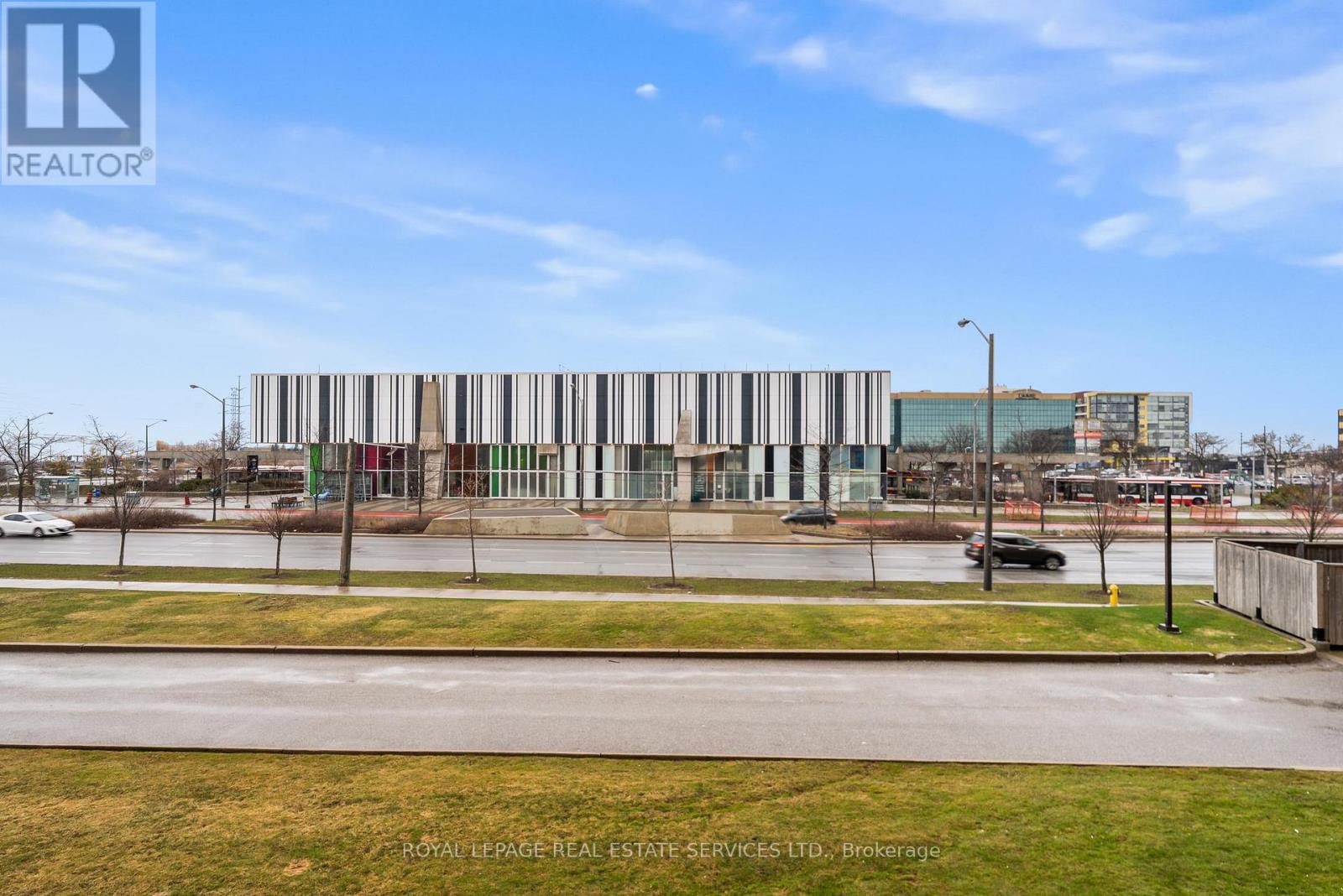 211 - 1 Four Winds Drive, Toronto, Ontario  M3J 2T1 - Photo 22 - W13008536