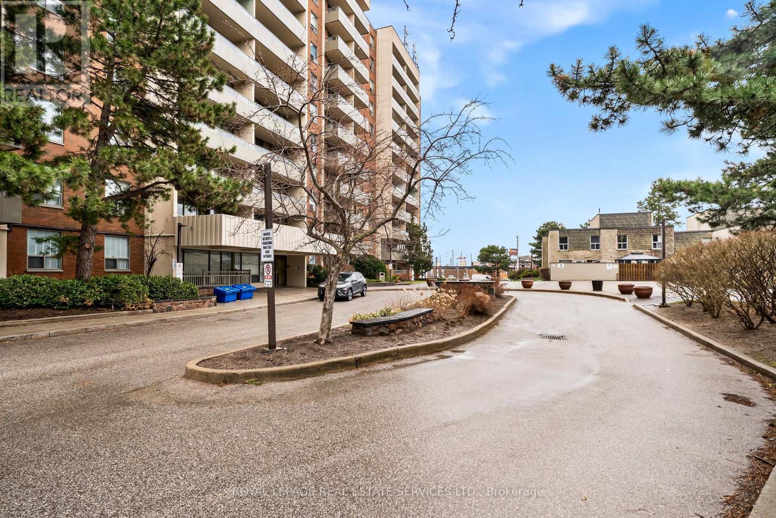 211 - 1 Four Winds Drive, Toronto, Ontario  M3J 2T1 - Photo 25 - W13008536