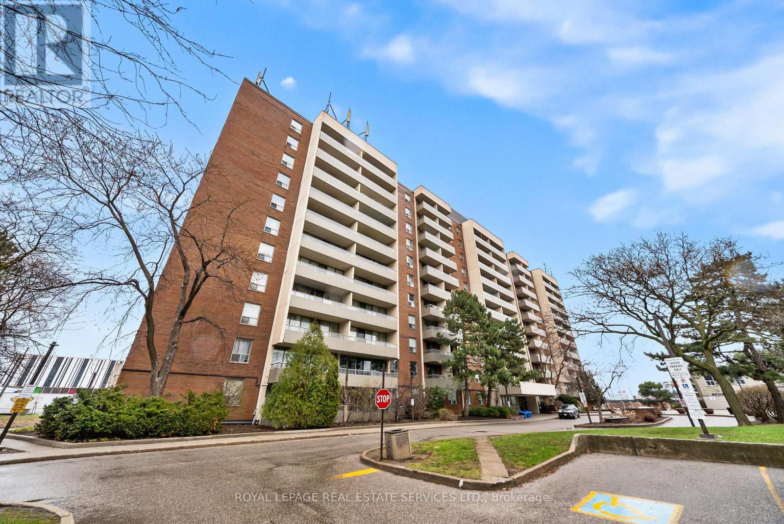 211 - 1 Four Winds Drive, Toronto, Ontario  M3J 2T1 - Photo 26 - W13008536