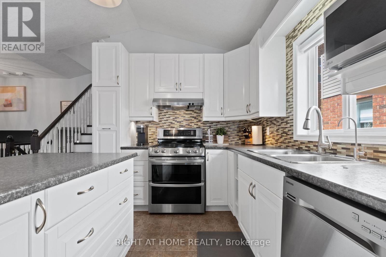 15 Settlers Road, Orangeville, Ontario  L9W 5E3 - Photo 12 - W13008538