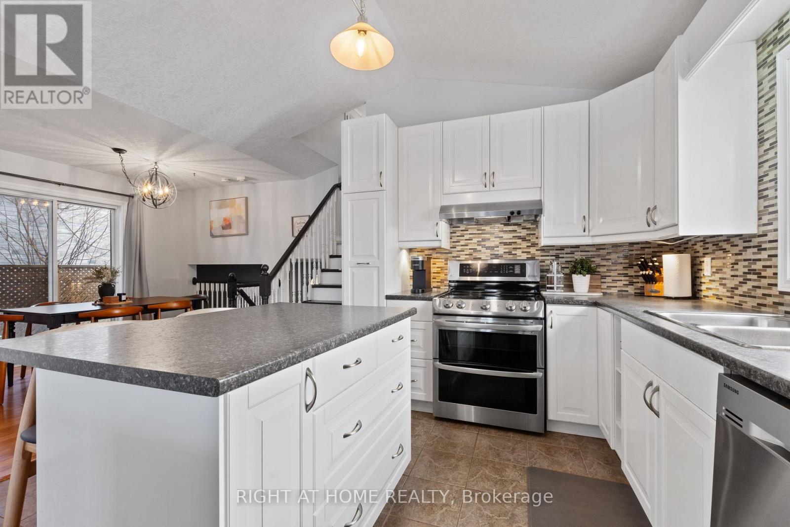 15 Settlers Road, Orangeville, Ontario  L9W 5E3 - Photo 13 - W13008538