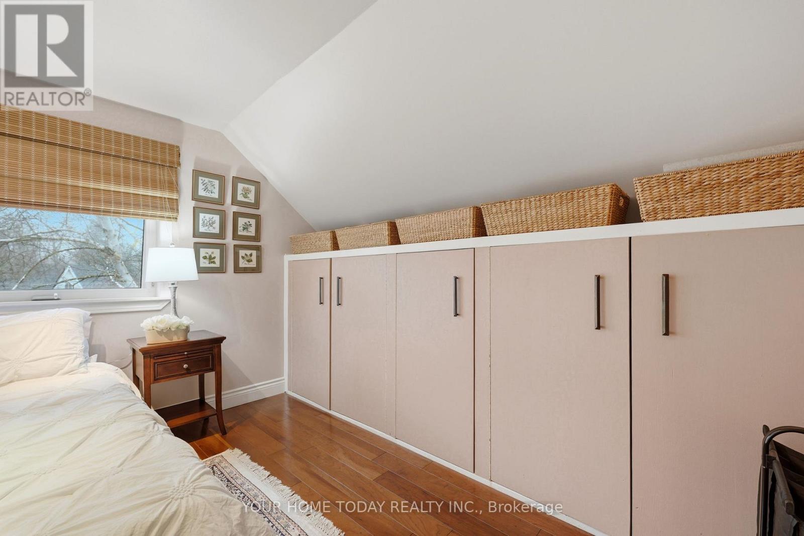 36 Queen Street, Halton Hills, Ontario  L7G 2E6 - Photo 20 - W13008614