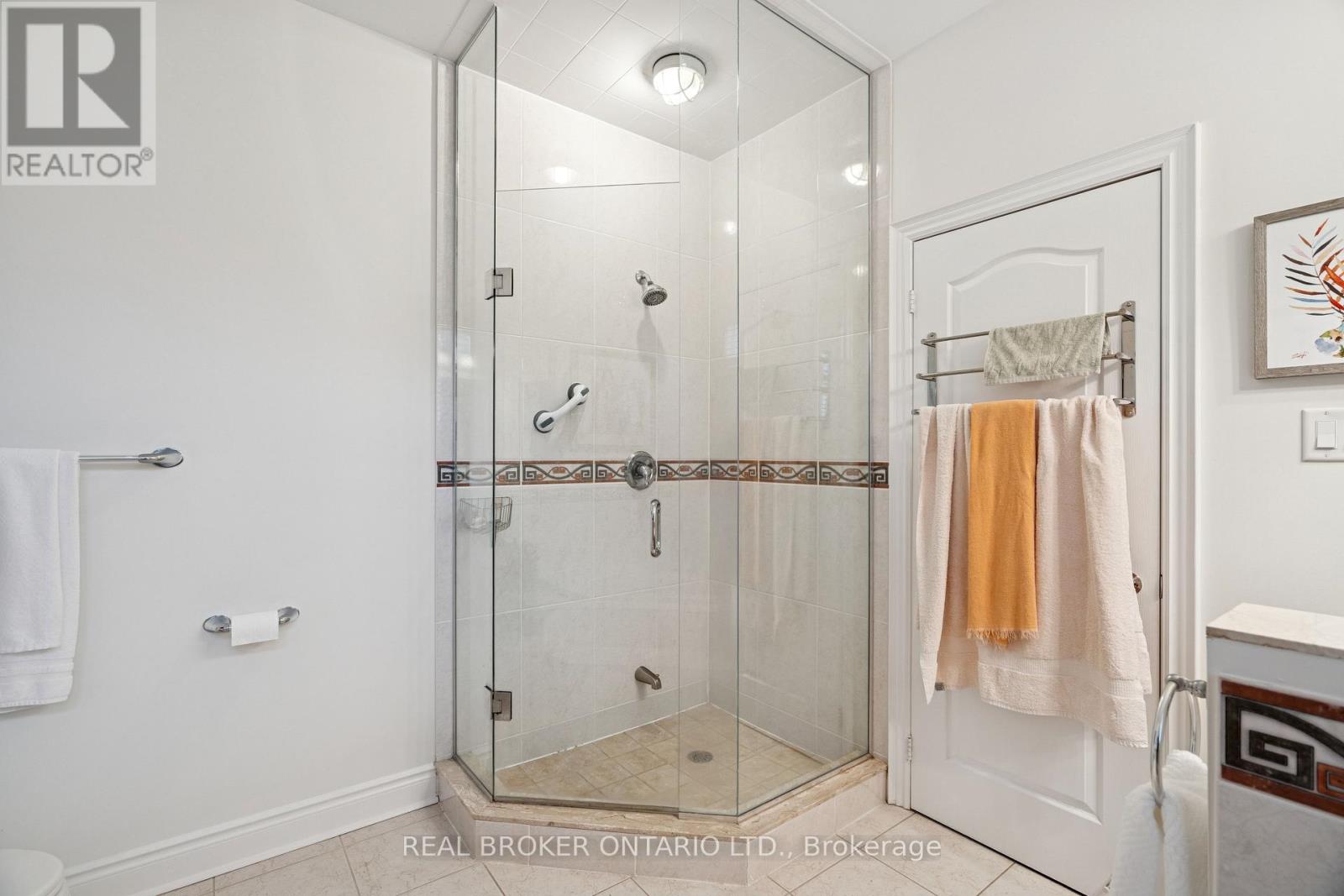 1583 Hallstone Road, Brampton, Ontario  L6Y 5K8 - Photo 23 - W13008622