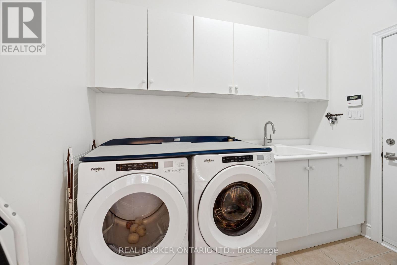 1583 Hallstone Road, Brampton, Ontario  L6Y 5K8 - Photo 30 - W13008622