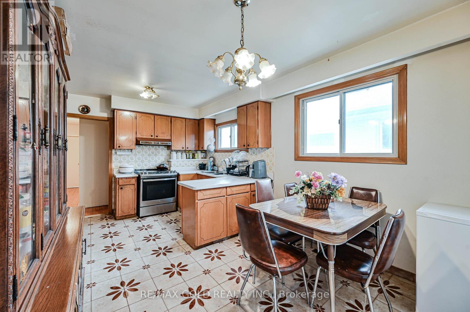 7282 Shallford Road, Mississauga, Ontario  L4T 2P7 - Photo 14 - W13008644