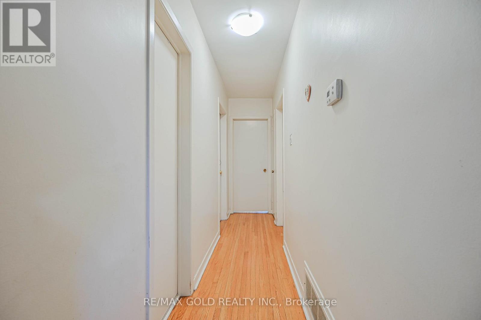 7282 Shallford Road, Mississauga, Ontario  L4T 2P7 - Photo 19 - W13008644