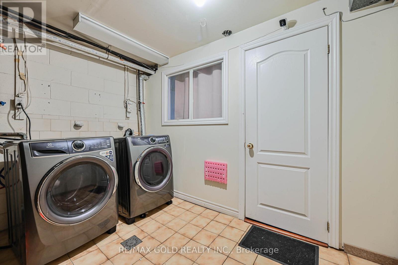 7282 Shallford Road, Mississauga, Ontario  L4T 2P7 - Photo 32 - W13008644