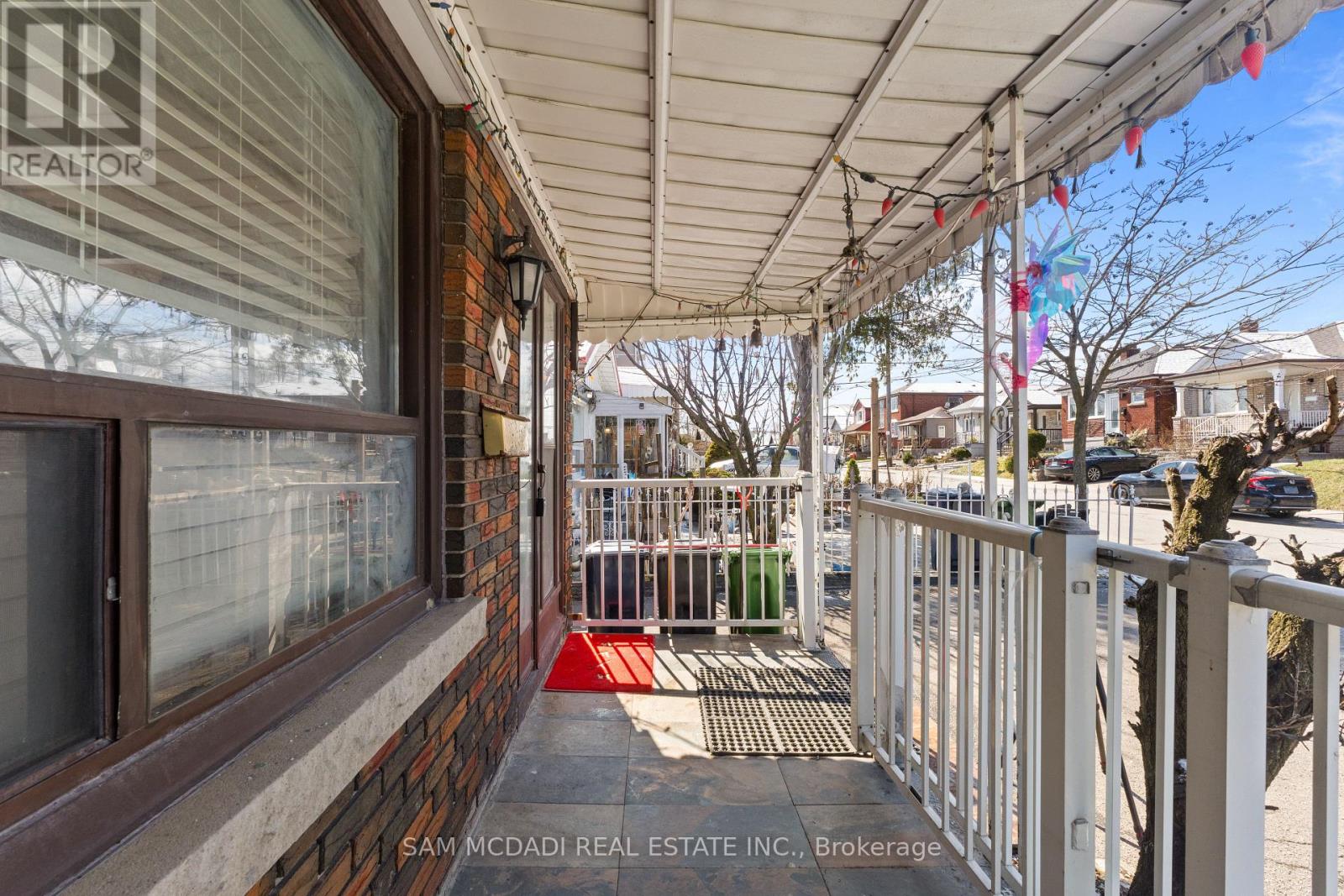 87 Dynevor Road, Toronto, Ontario  M6E 3X3 - Photo 4 - W13008654