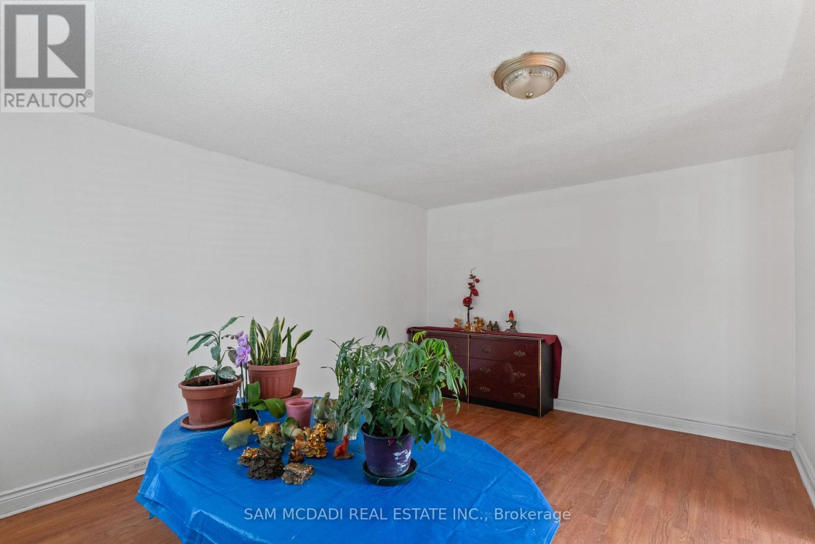 87 Dynevor Road, Toronto, Ontario  M6E 3X3 - Photo 7 - W13008654