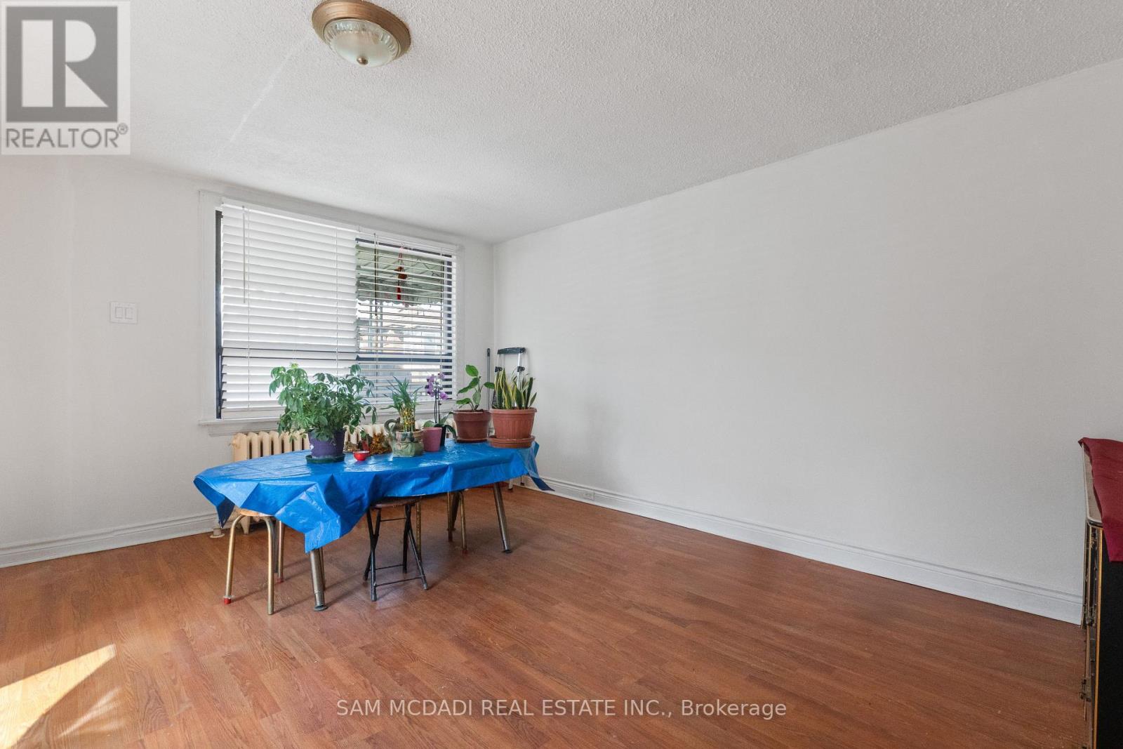 87 Dynevor Road, Toronto, Ontario  M6E 3X3 - Photo 8 - W13008654