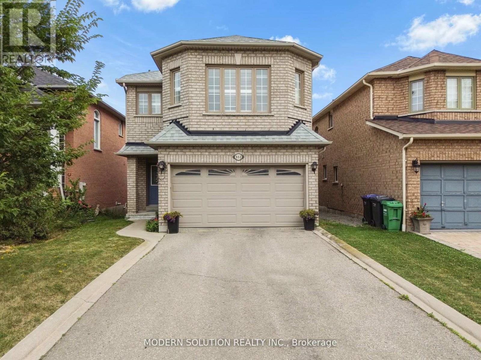 552 WILDGRASS ROAD, Mississauga, Ontario