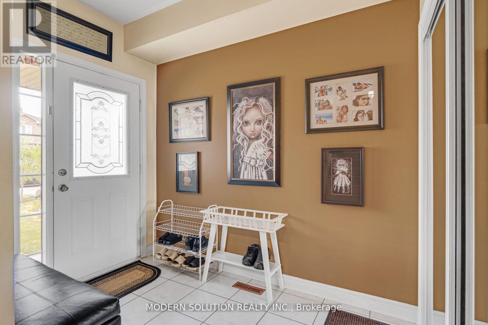 552 Wildgrass Road, Mississauga, Ontario  L5B 4H7 - Photo 5 - W13008658