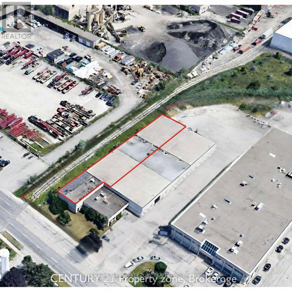 321 HUMBERLINE DRIVE, Toronto, Ontario