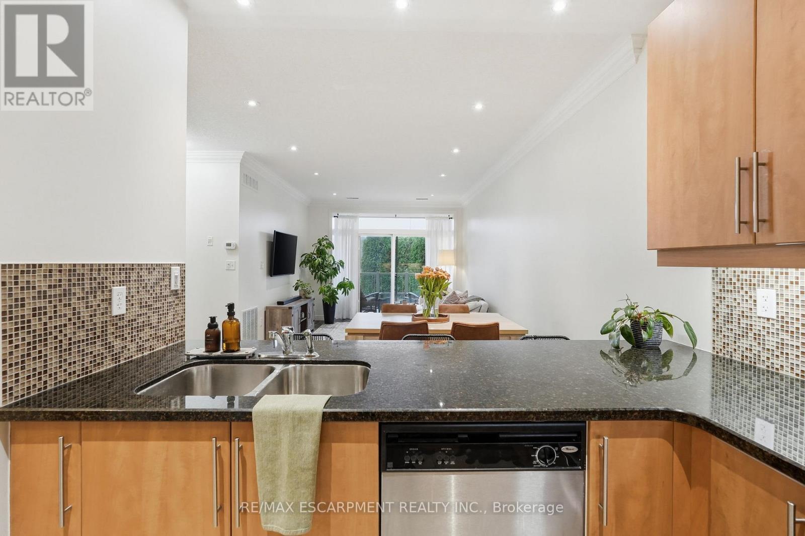 103 - 1980 Imperial Way, Burlington, Ontario  L7L 0E7 - Photo 13 - W13008766