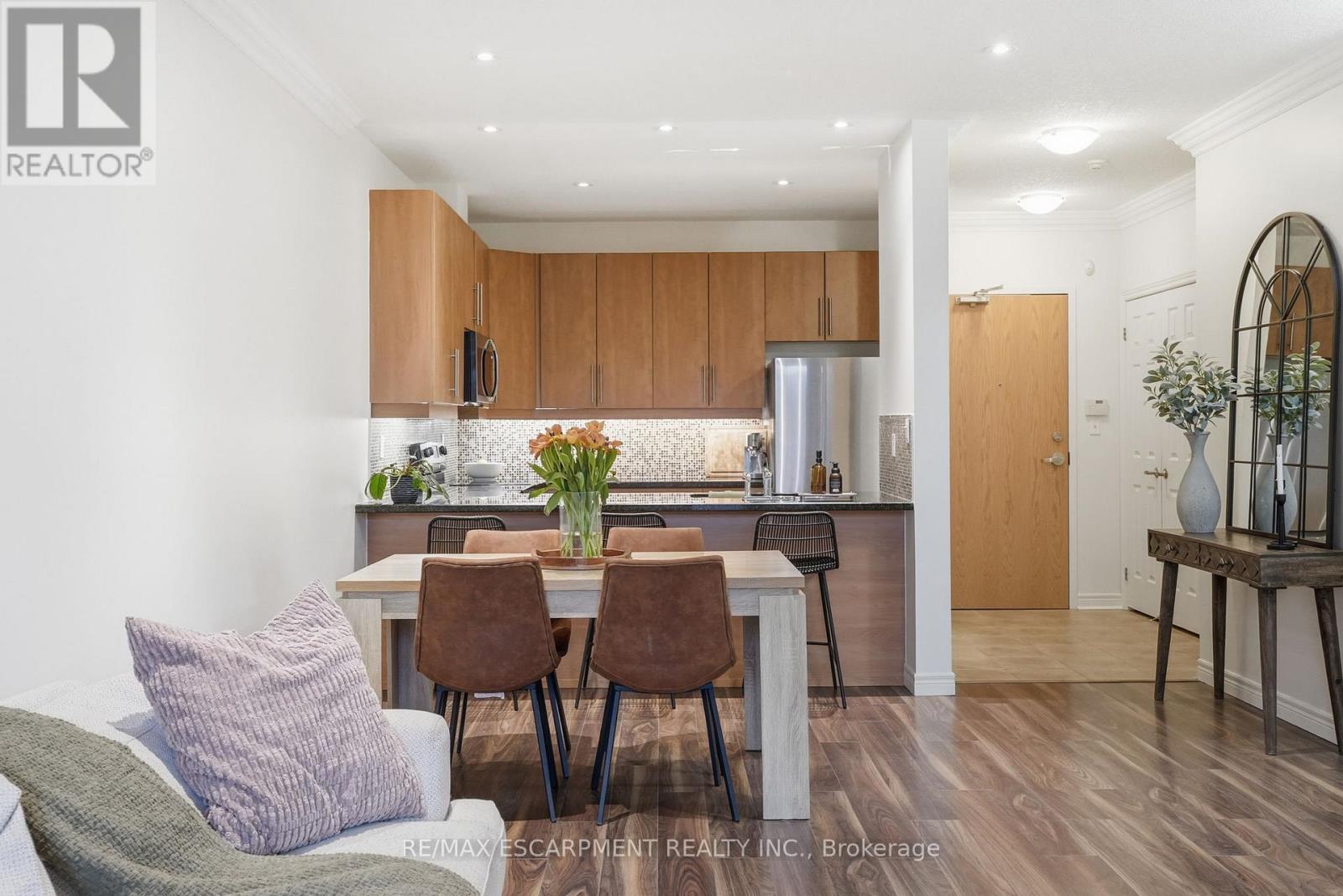 103 - 1980 Imperial Way, Burlington, Ontario  L7L 0E7 - Photo 18 - W13008766