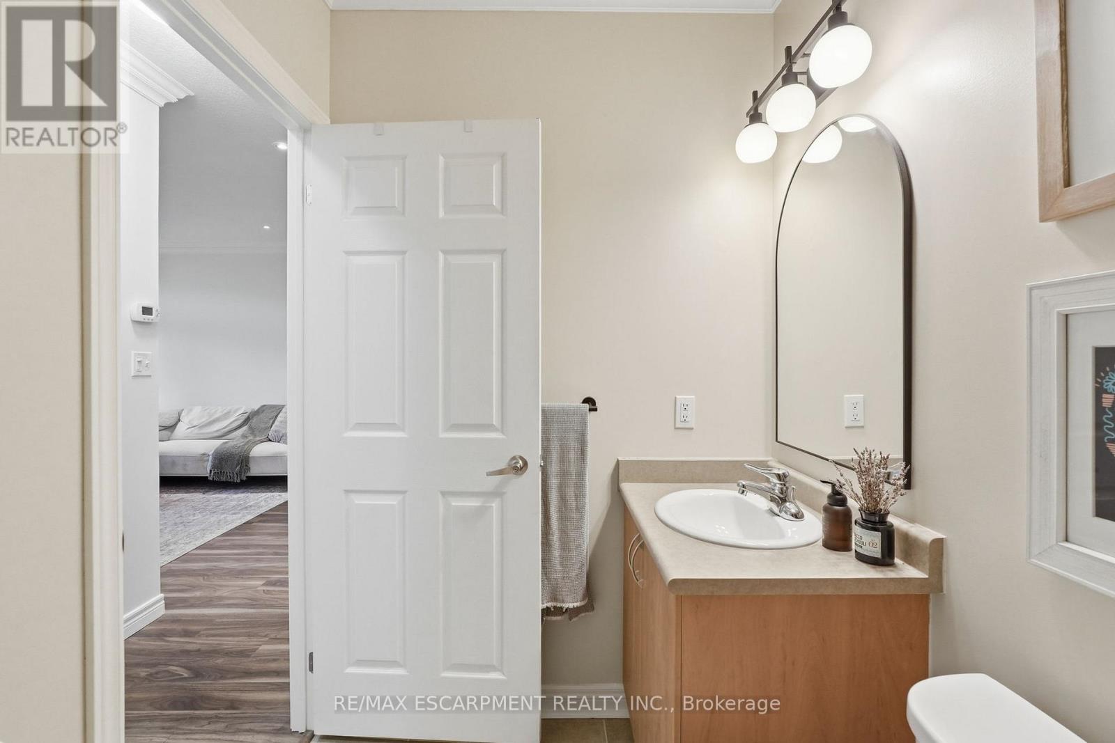 103 - 1980 Imperial Way, Burlington, Ontario  L7L 0E7 - Photo 40 - W13008766