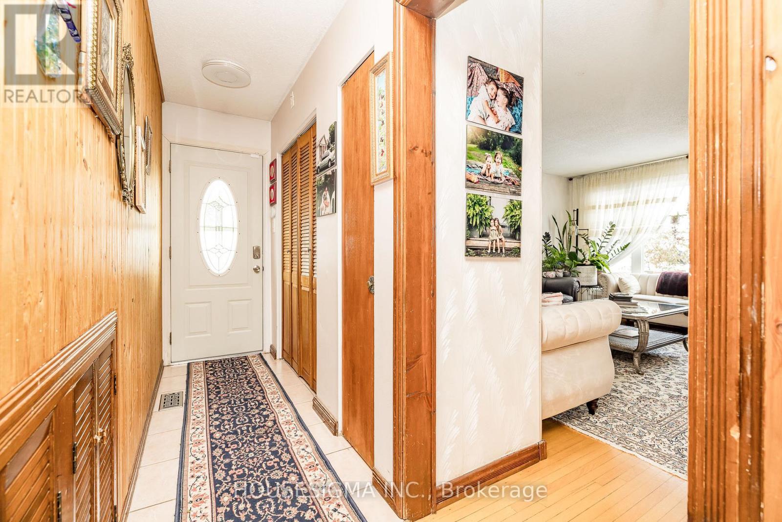 994 Charlton Drive, Ottawa, Ontario  K1J 8B3 - Photo 3 - X13008652