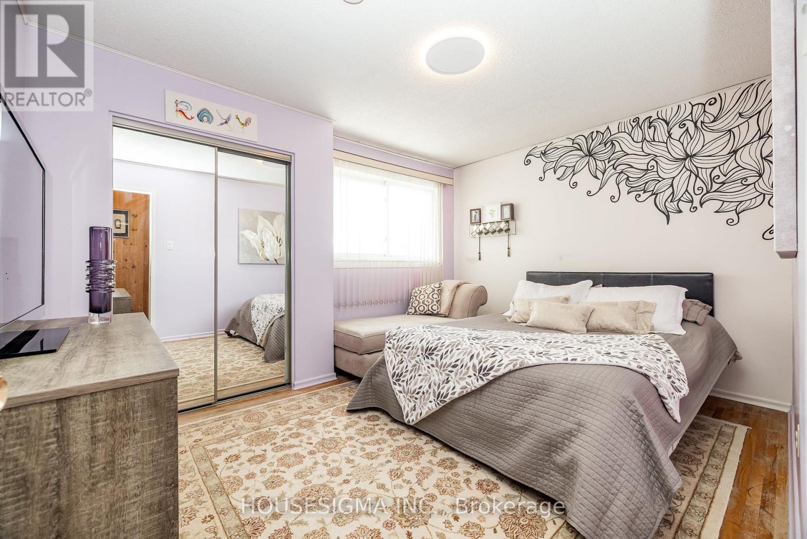 994 Charlton Drive, Ottawa, Ontario  K1J 8B3 - Photo 5 - X13008652