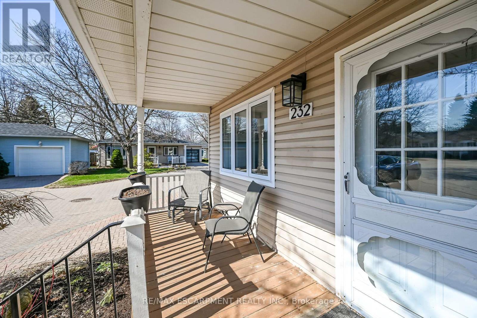 232 Silverbirch Boulevard, Hamilton, Ontario  L0R 1W0 - Photo 4 - X13008720