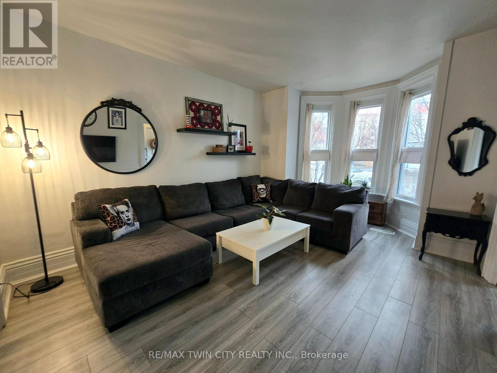 12 Pearl Street, Brantford, Ontario  N3T 3N4 - Photo 7 - X13008732