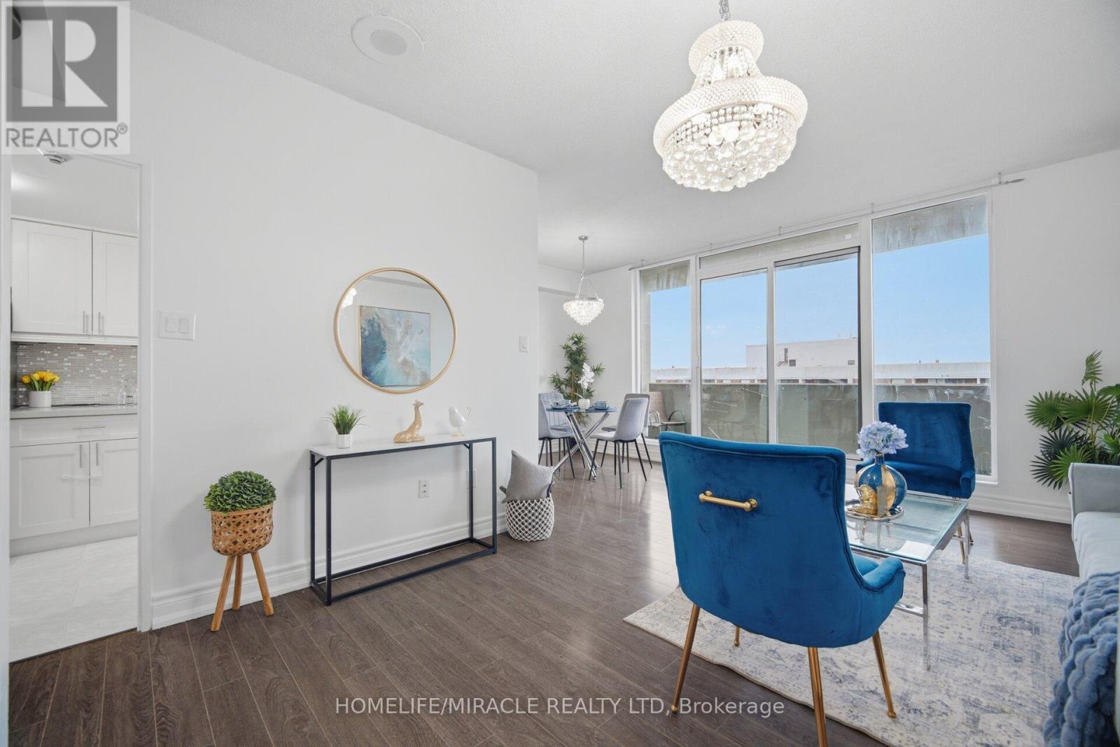 1703 - 100 Prudential Drive, Toronto, Ontario  M1P 4V4 - Photo 5 - E13008476