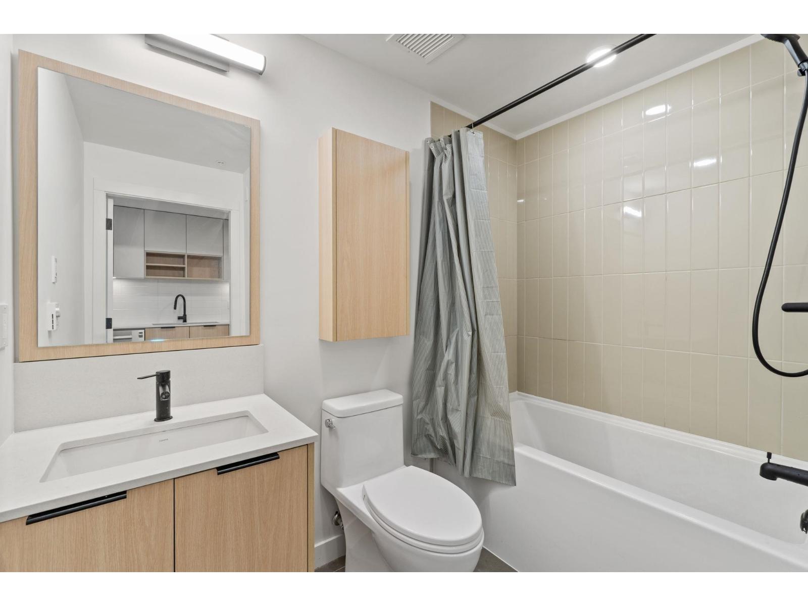 B102 10488 138a Street, Surrey, British Columbia  V3T 0W4 - Photo 11 - R3109864