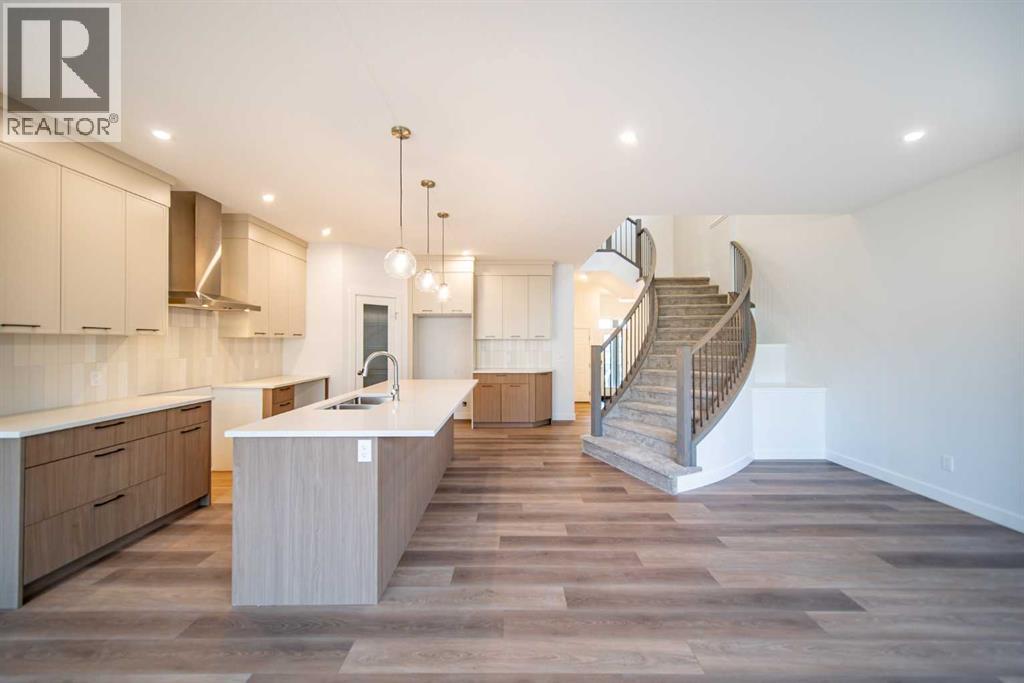 73 Royston Grove Nw, Calgary, Alberta  T3L 0M3 - Photo 7 - A2291753