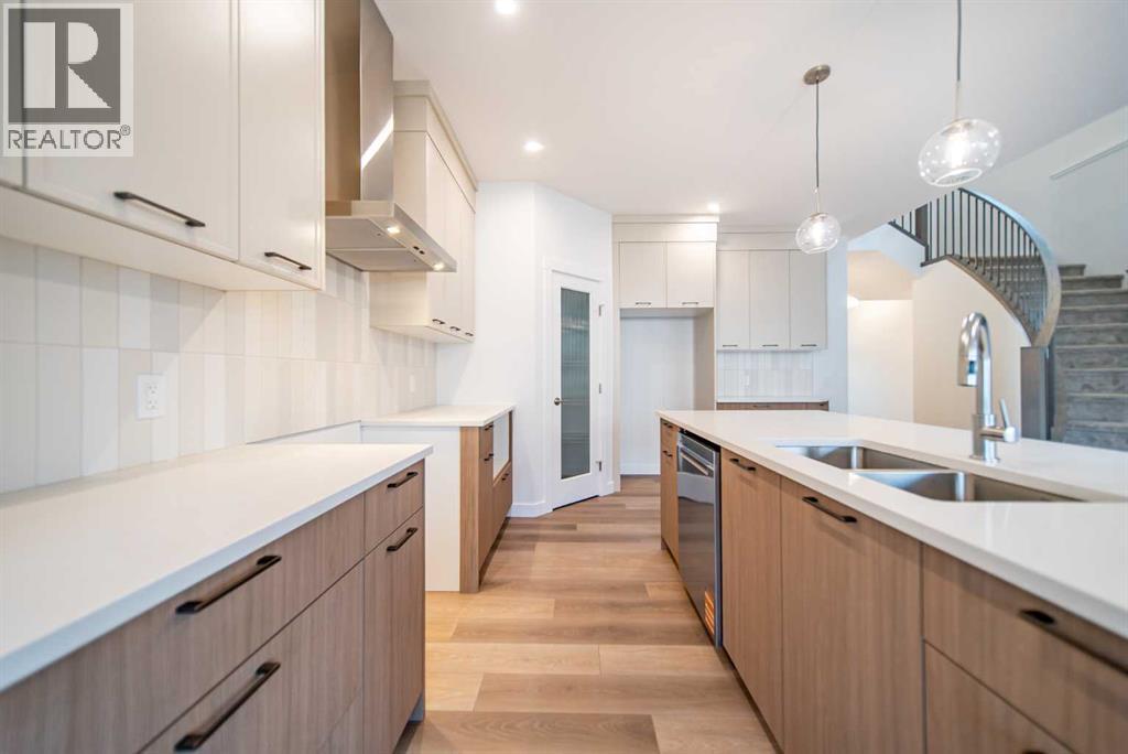 73 Royston Grove Nw, Calgary, Alberta  T3L 0M3 - Photo 6 - A2291753