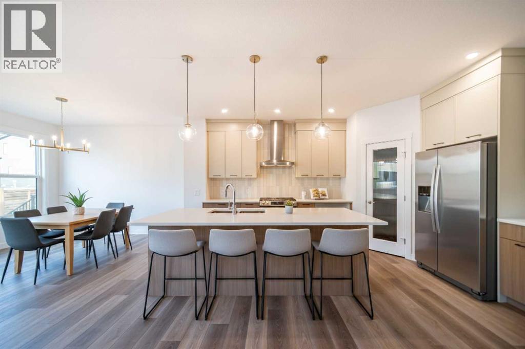 73 Royston Grove Nw, Calgary, Alberta  T3L 0M3 - Photo 5 - A2291753